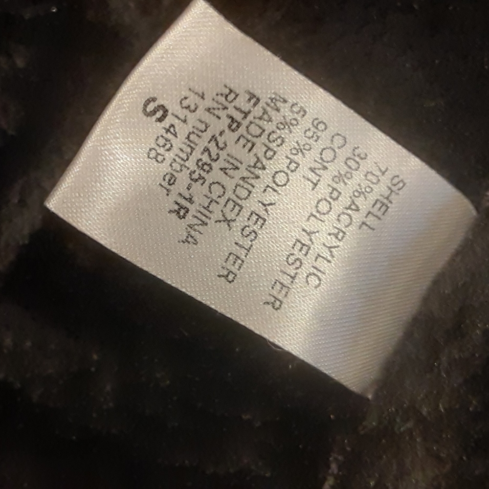 NWOT FATE black vest with faux fur SP - Picture 7 of 7
